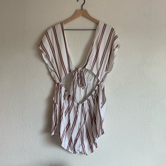 White & dark pink romper - Picture 2 of 6